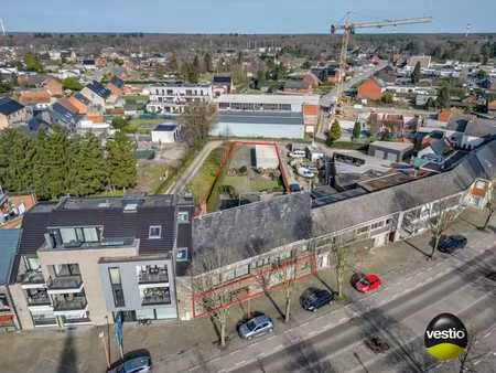 gelijkvloers appartement 3 slaapkamers 171 m² + handelsru...