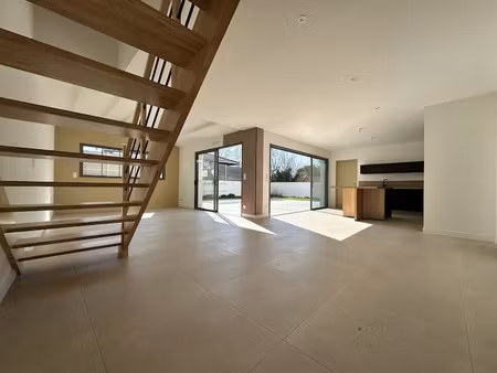 vente maison 7 pièces 158 m² à angoulins (17690)  750 000 €