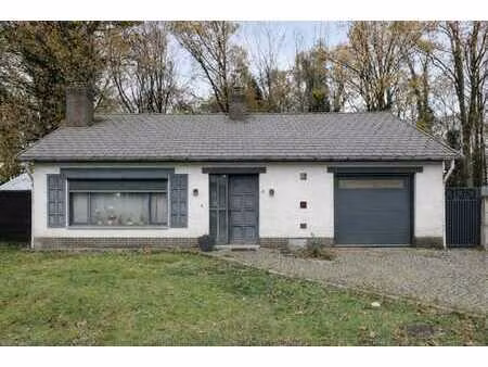 maison 4 façades rue calme genk