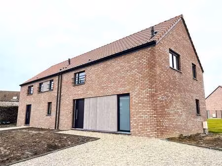 maison prête à vivre à mourcourt (lot 2)