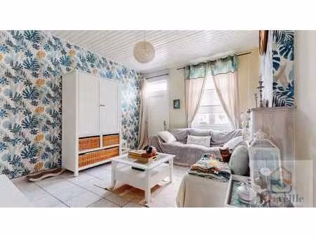 a vendre maison 2 chambres avec jardin et garage