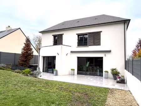 location maison meublé à couëron (44220) : à louer meublé / 141m² couëron