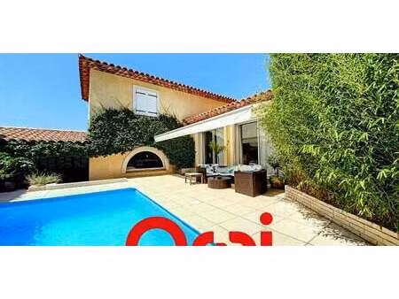 villa avec piscine et terrasse bandol (83)