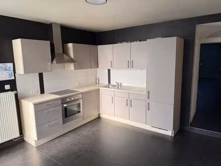 app. état impeccable  situé au rez-de-chaussée