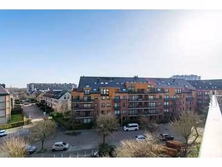 magnifique appart 2 chambres + terrasse et parking (otan)