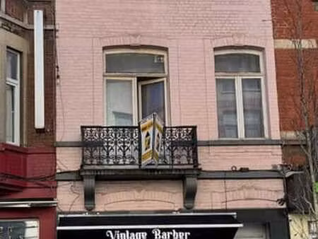 maison de commerce et d'habitation rue wayez 42 à anderlecht