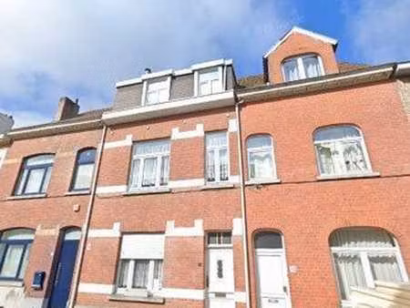 une maison d’habitation