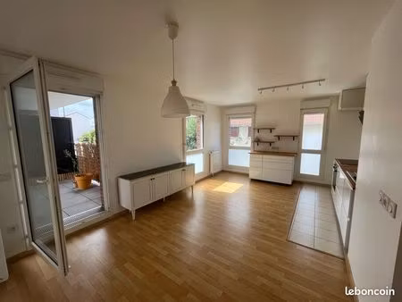 vitry sur seine - t3 - parking - cave - métro l7 villejuif  tramway t9