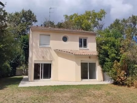 maison 4 pièces 110 m²