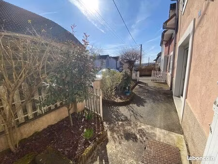 appartement 3 pièces 82 m²