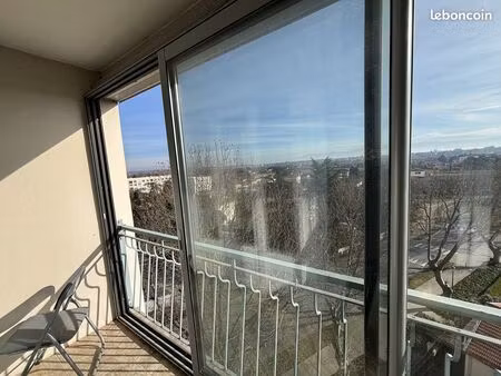 appartement 3 pièces 63 m²