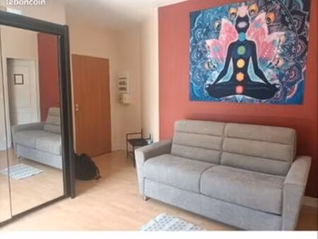 studio meublé centre ville la chartre sur le loir