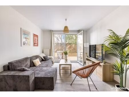 appartement 3 chambres - grandes terrasses - t4 refait à neuf et équipé - 84 m2 carrez