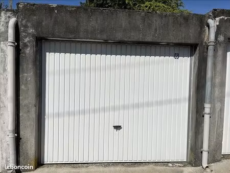 parking 13 m² angouleme