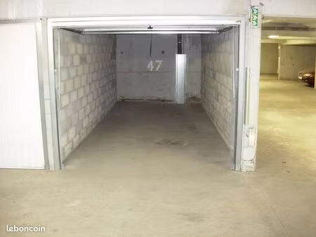 garage à louer