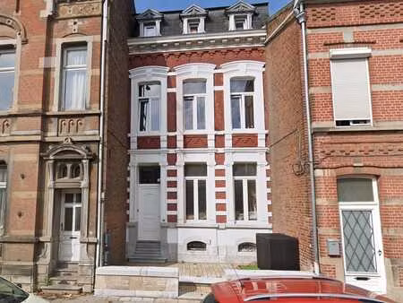 splendide duplex dans petit immeuble de caractère