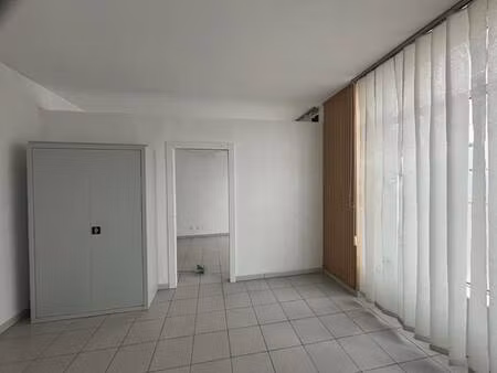 local d'activités à louer