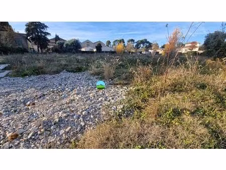 terrain constructible viabilisé à vendre