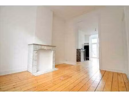 maison entièrement rénovée proche cinquantenaire/cee