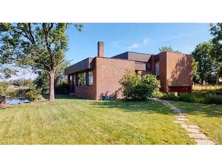 magnifique villa d'architecte 1980  quatre chambres  garage 