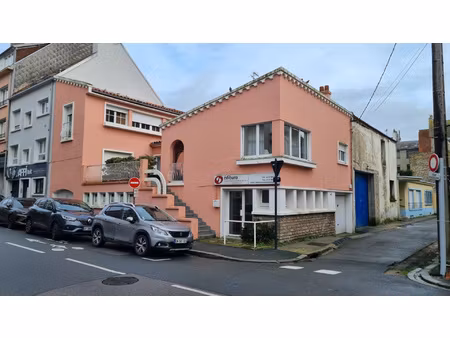 réf 3972 - immeuble bien situé à usage d'habitation et profe