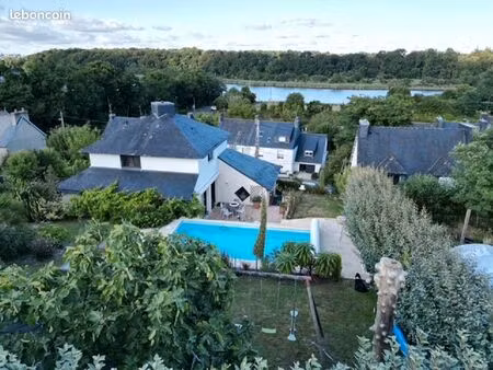 maison 9 pièces 147 m²