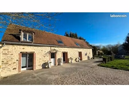 longère en pierre rénovée 2022 – 180 m² – 4 chambres – terrain 2000 m² – dpe c