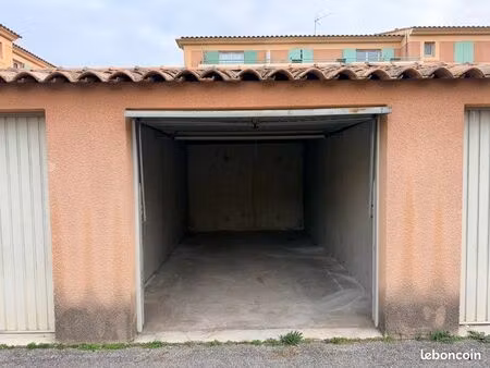 box fermé avec mezzanine