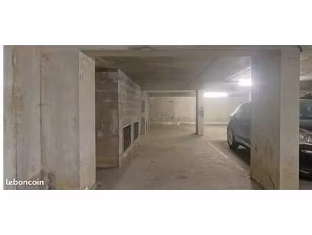 place de parking sous sol cergy