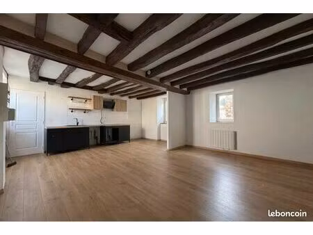 location maison crosmieres 53m2