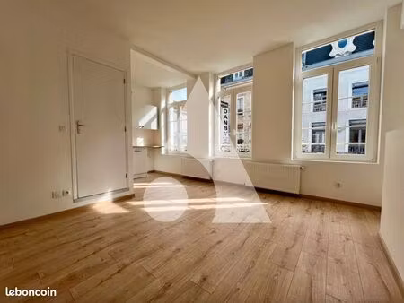 studio 1 pièce 22 m²