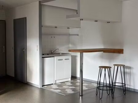 studio 30 m² avec balcon et parking – centre-ville d’évreux