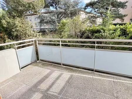 tournefeuille / lardenne - t2 récent avec terrasse et parkin