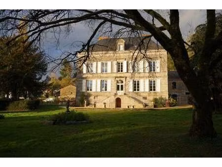 vente maison piscine à pouzauges (85700) : à vendre piscine / 300m² pouzauges