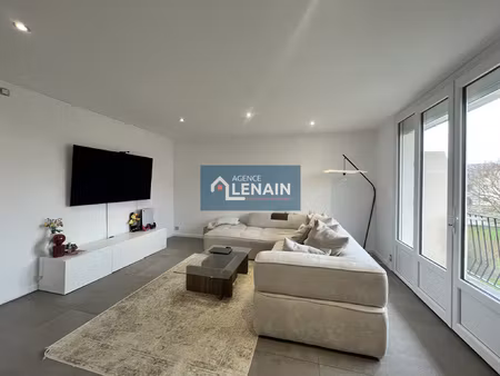 rare à cholet?: appartement 3 chambres rénové  proche halles