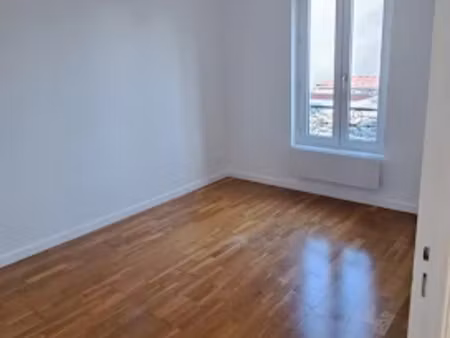 location appartement 3 pièces 55 m² à la varenne saint hilaire (94210)  1 200 €