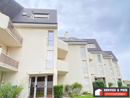 appartement à vendre luc-sur-mer -proche plage - balcon vue mer -parking & cave -station f