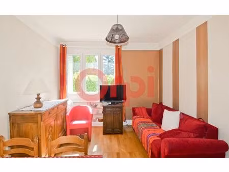 location appartement  86.73 m² t-4 à lyon 8  1 282 €
