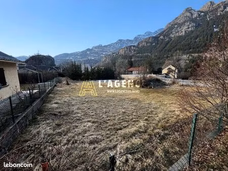 terrain 666 m² la roche de rame