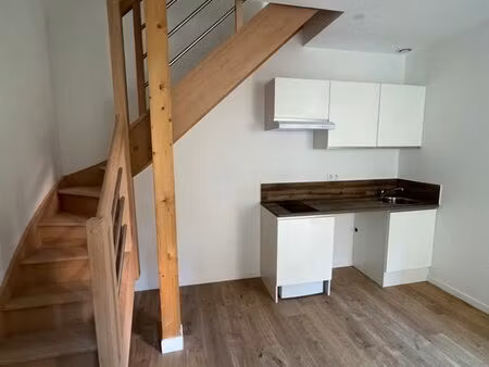 appartement t2 bis refait a neuf