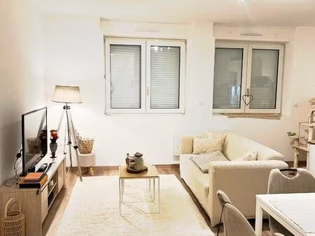 thionville veymerange – 45 m² meublé refait à neuf – 2 parkings – disponible à partir du 1