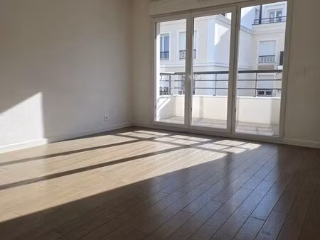 appartement 3 pièces 56 m²