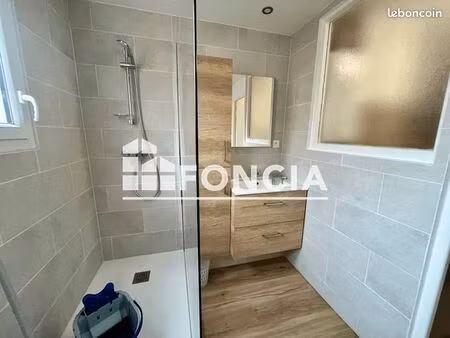 studio 1 pièce 33 m²