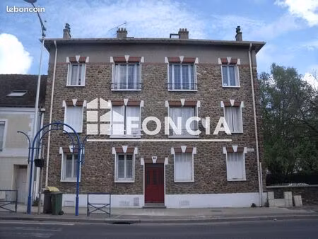 studio 1 pièce 28 m²