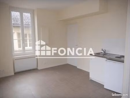 studio 1 pièce 19 m²