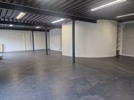 a louer : bureau de 256m² à wauthier-braine