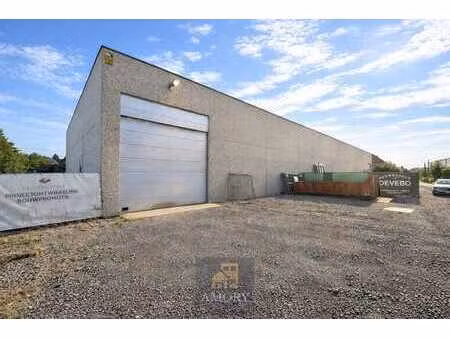 loods voor opslag 480m2 met parking vooraan