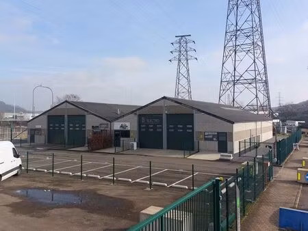 250m² dans le parc industriel  2 à flémalle