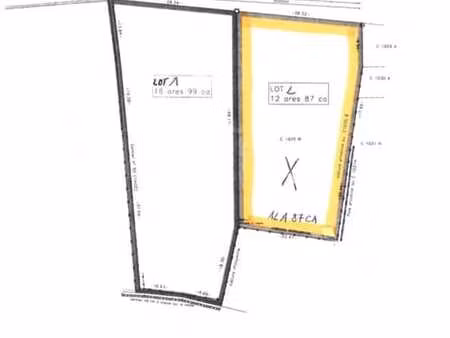 un beau terrain à strée