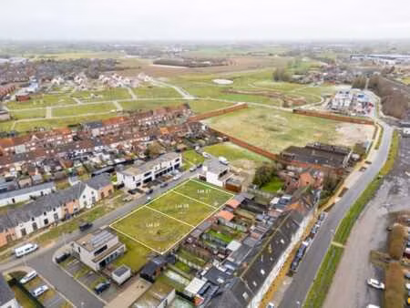 centraal gelegen bouwgrond in tielt